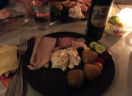 Kallskuret kyckling kalkon potatis mimosa grönsaker staropramen knäcke