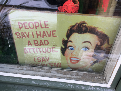 Skylt People say I have a bag attitude Screw them