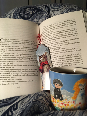 Cirka 80 sidor kvar i boken och kaffe på sängen