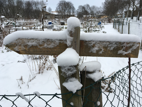 Skyltpil åt vänster