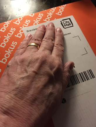 Min hand på Bokuspaket