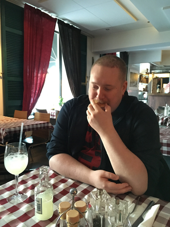 Johan firas på 30 årsdagen Trattoria Alessandro