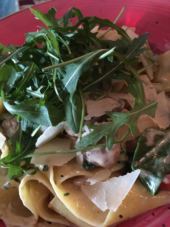 Pasta med svamp ruccola Trattoria Alessandro