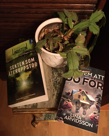 Böckerna Sekten som återuppstod och Ett hem att dö för