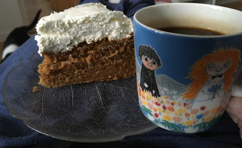 Morotskaka och kaffe