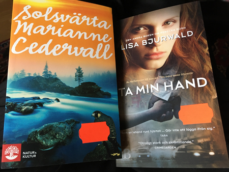 Framsidorna på böckerna Solsvärta och Ta min hand