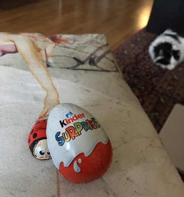 Lindtnyckelpiga och kinderegg Lucifer