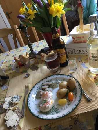 Första portionen påskmat skärtorsdag