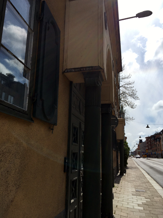 Port med kolonner på Kungsgatan