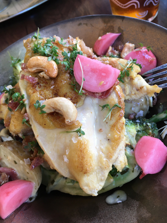 Kyckling grönsaker och potatis Churchill Arms