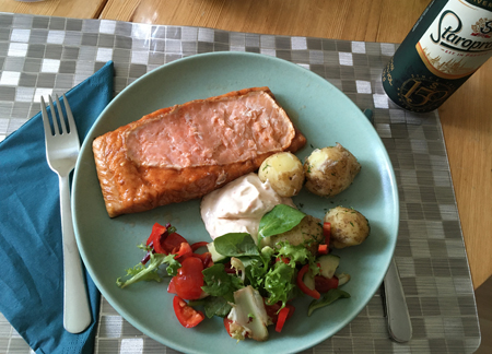 Lax potatis grönsaker sås Staropramen