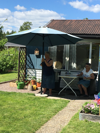 Två systrar utanför Slottet