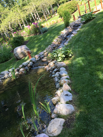 På kyrkogården torsdag