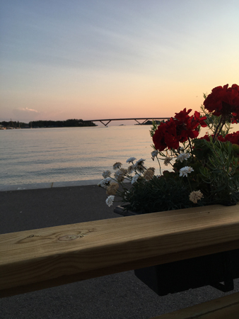 Bron i solnedgång lördag