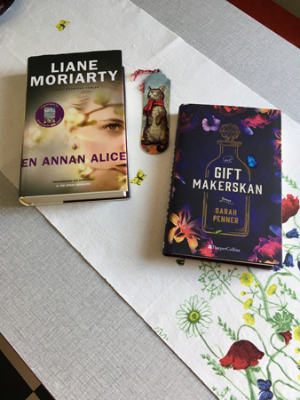 Böckerna En annan Alice och Giftmakerskan