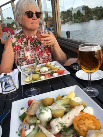 Anna öl och sikmiddag Rönnerdahls söndag