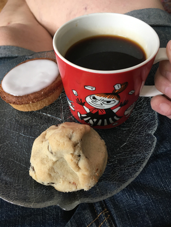 Mazarin och russintopp och kaffe