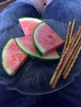 Melon och salta pinnar