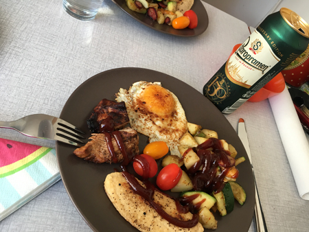 Annas hänt i veckanmiddag med kalkon quorn potatis ägg squash öl