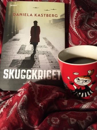 Daniela Kastbergs bok Skuggkriget och kaffe på sängen