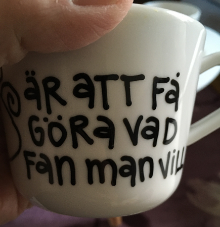 Text på andra sidan koppen