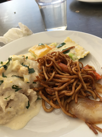 Fisk pasta nudlar buffé