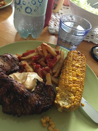 Grillad kalkon o majs med tillbehör