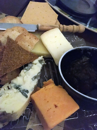 Ostar kex och fikonmarmelad