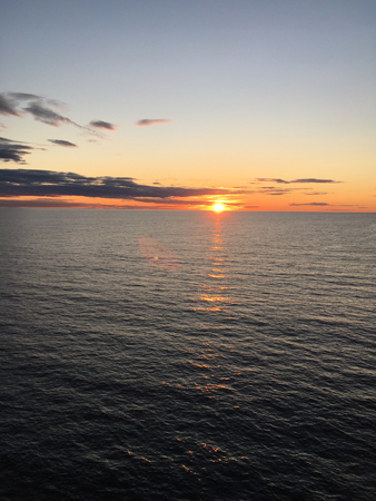 Solen ligger i havet