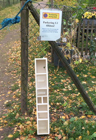 Parkering förbjuden men inte nedskräpning