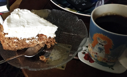 Morotskaka och kaffe