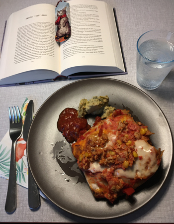 Annas kycklingenchilladas rester bok vatten