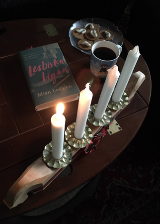 Första adventsfika med hästastaken