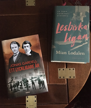 Böckerna Ett lyckligare år och Lesbiska ligan