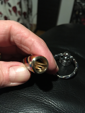 Tandpetare i träbehållaren