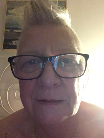 Jag provar Annas glasögon