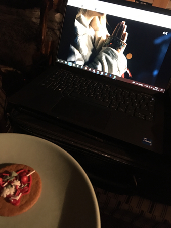 Lucia på SvT Play och pepparkaka