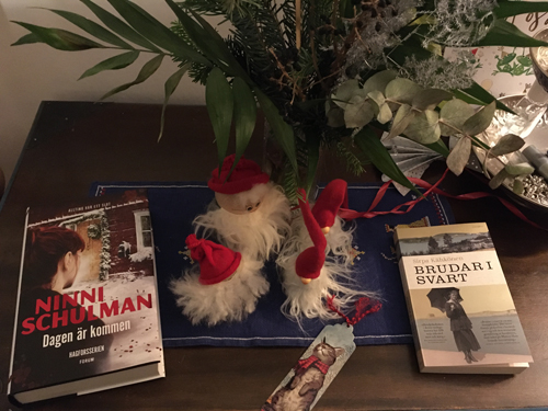 Böckerna Dagen är kommen och Brudar i svart Böckerna Dagen är kommen och Brudar i svart