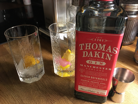 GT på Thomas Dakin gin i görningen