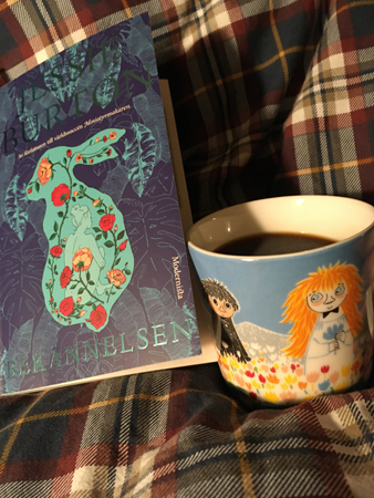 Boken Bekännelsen och kaffe på sängen