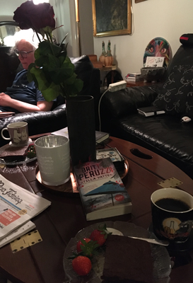 Kvällsfika med brownie rosor o Anna