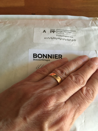 Paket från Bonniers