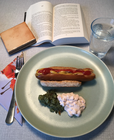 Kycklingkorv med bröd