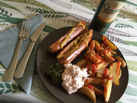 Kycklingkorv och klyftpotatis