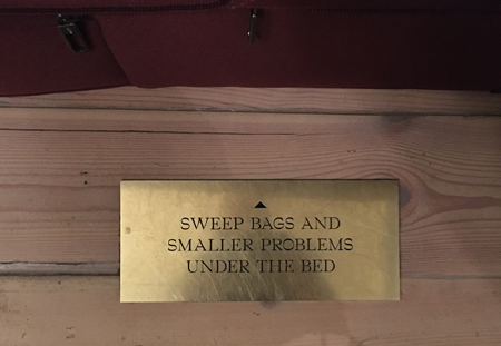 Skylt sweep bags and smaller problems under the bed