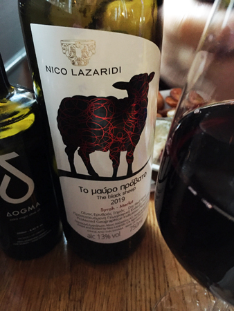 Vin Nico Lazaridi på Kamarina