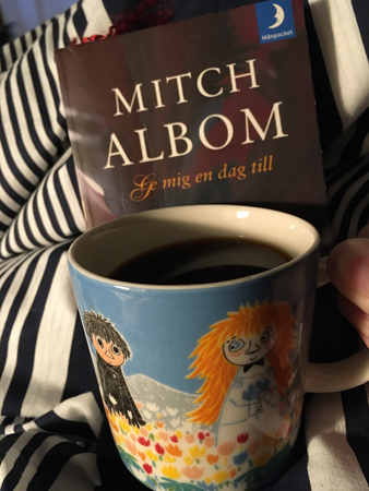 Boken Ge mig en dag till och kaffe på sängen