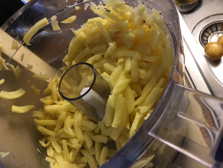 Skivad riven potatis