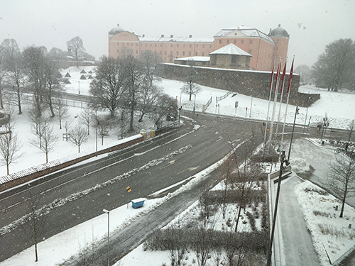 Uppsala slott i snö den 8 april 2022