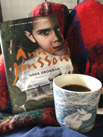 Vilar under pläden med Onda drömmar och kaffe